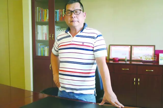 【人物】李文俊：技術(shù)“發(fā)燒友”，把千頁(yè)豆腐打造成企業(yè)代名詞
